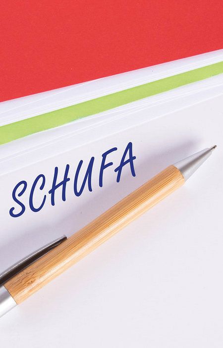 Handydisplay mit Mail-Counter mit 129 Mails als Beispiel für Schadensersatz bei unerlaubter Werbung